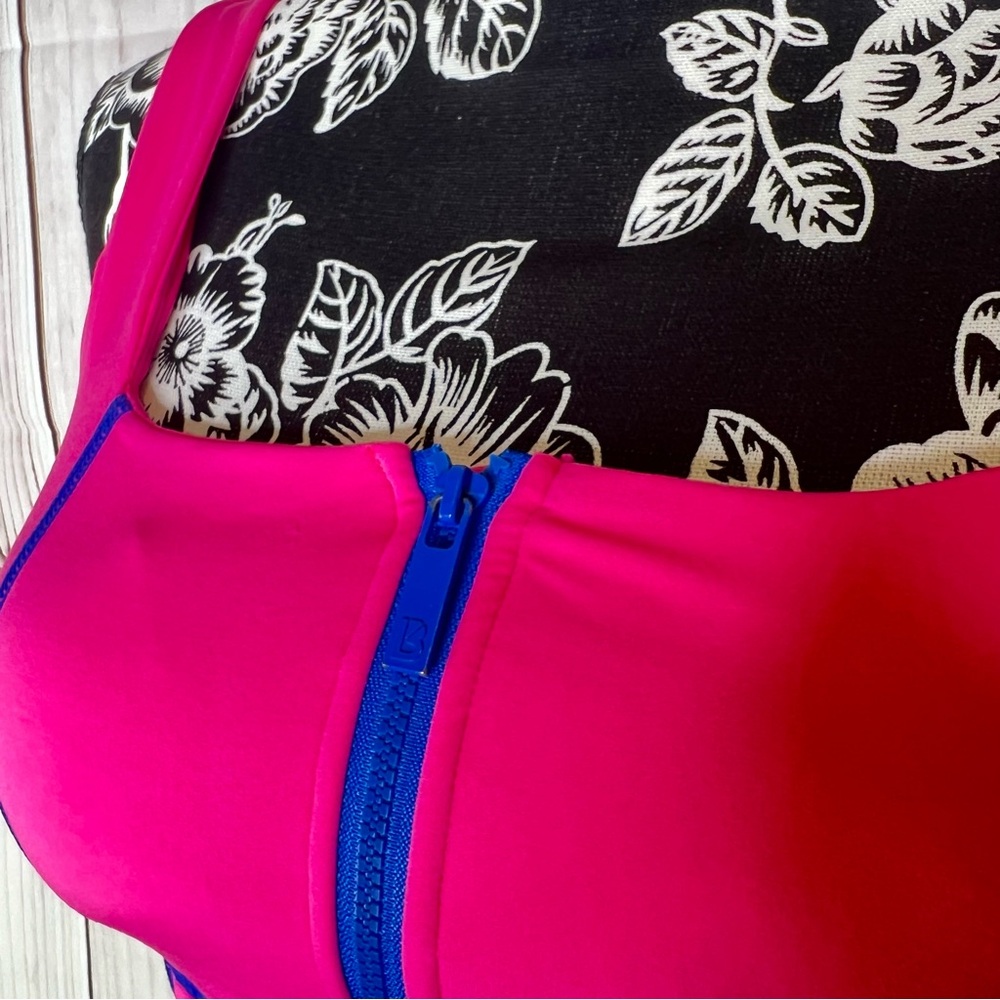 BuffBunny Vibrant Pink Bra with Blue Trim - Picture 3 of 7